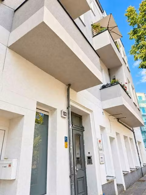 Cuatro locales alquilados en un edificio de 1905 en Berlín-Weißensee