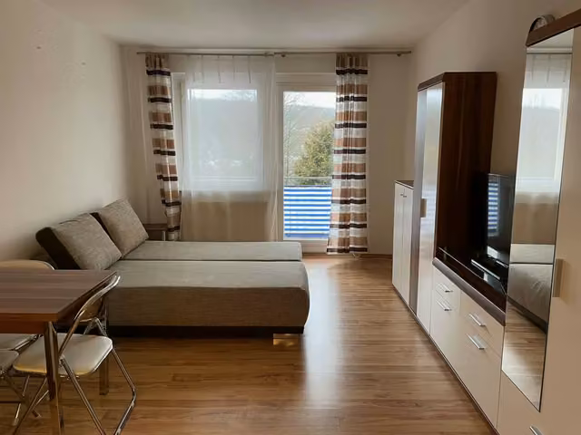 Apartamento amueblado de 28,7 m² con balcón en Bad Elster